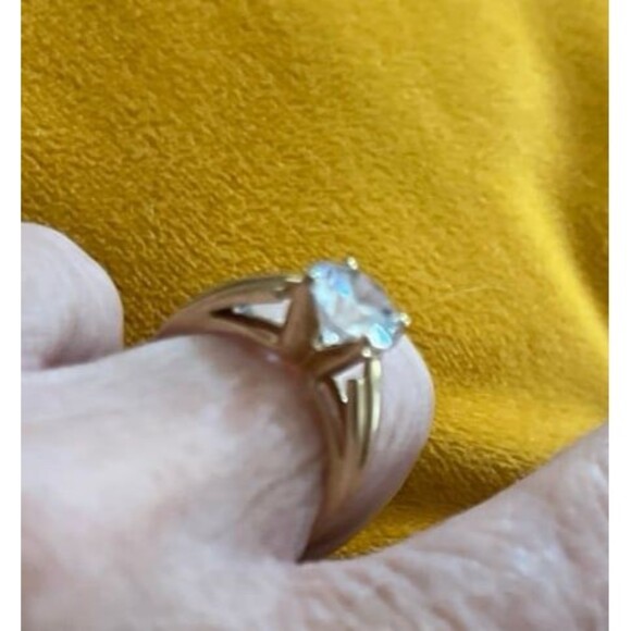 14K Solid Yellow Gold CZ 6 modern Classic Engagement Wedding Promise Ring 3.6 G - Picture 3 of 12